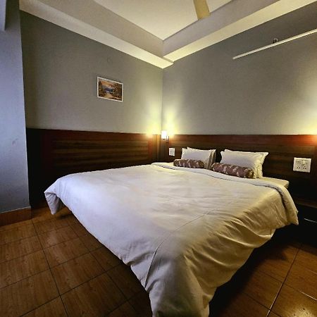 Hotel Vishal Siliguri Eksteriør bilde