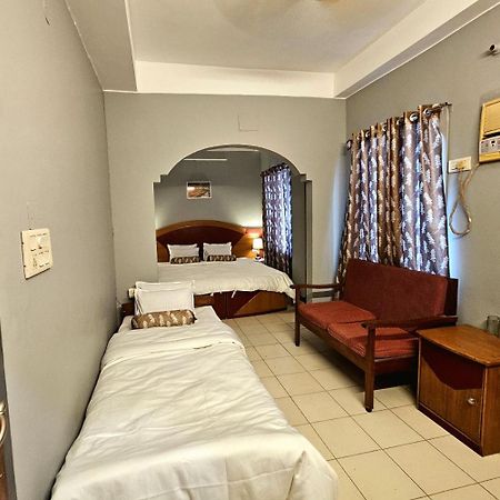 Hotel Vishal Siliguri Eksteriør bilde