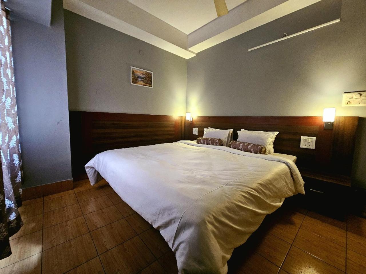 Hotel Vishal Siliguri Eksteriør bilde