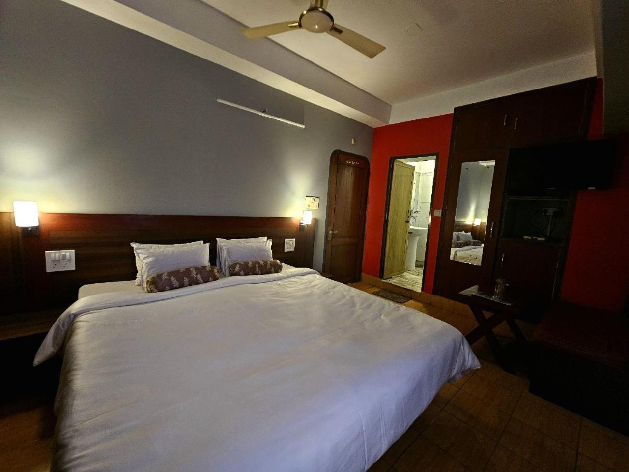 Hotel Vishal Siliguri Eksteriør bilde