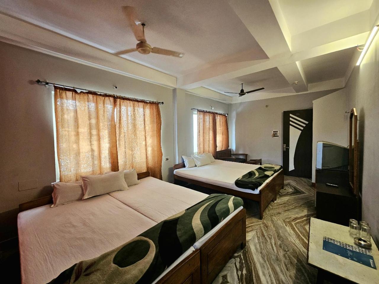 Hotel Vishal Siliguri Eksteriør bilde